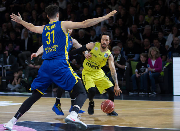 将迎来对阵 将迎来对阵