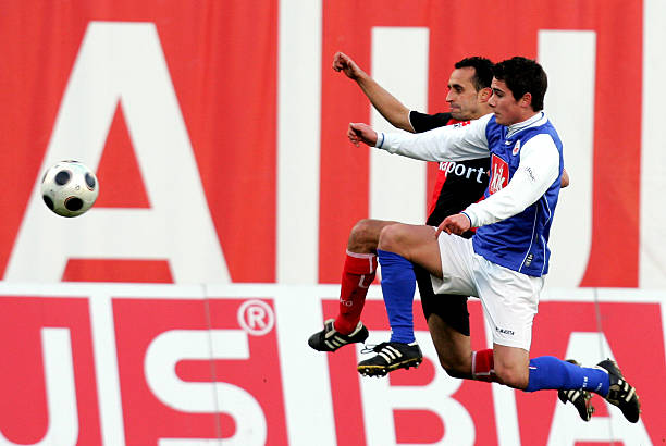 汤普森担任 汤普森担任